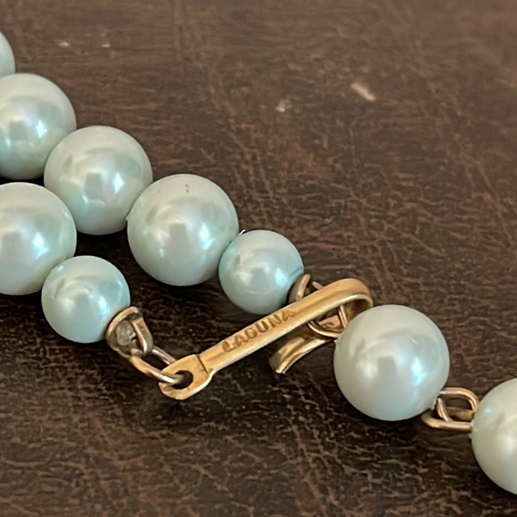 Laguna Blue AB Faceted Glass & Faux Pearl Single Strand Beaded Necklace - Picture 7 of 7